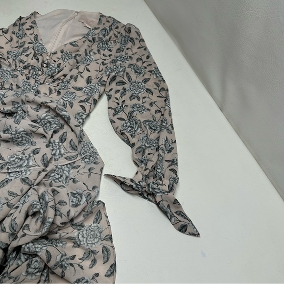 GAL MEETS GLAM Floral Maxi Dress in Gray/ pale pink size 4 - Picture 11 of 12